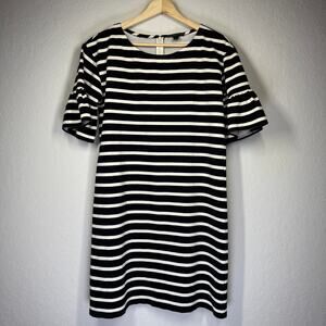 J. Crew‎ Women's Black and White Stripe Short Sleeve Dress Size Small